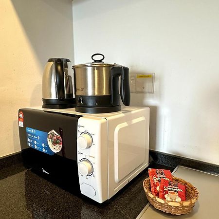 Landmark Stunning High Floor Coast View Studio #Netflix #Fast Wifi Tanjung Tokong 외부 사진