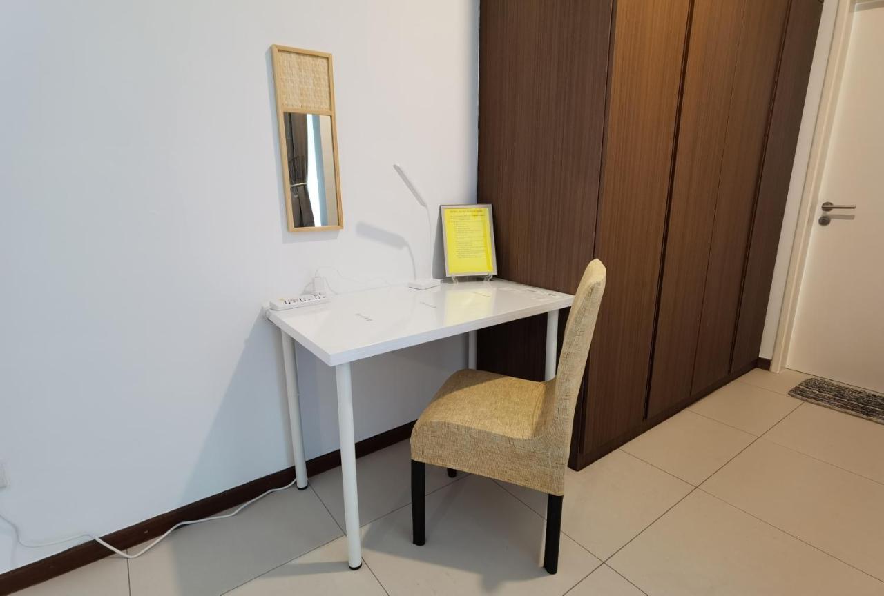 Landmark Stunning High Floor Coast View Studio #Netflix #Fast Wifi Tanjung Tokong 외부 사진