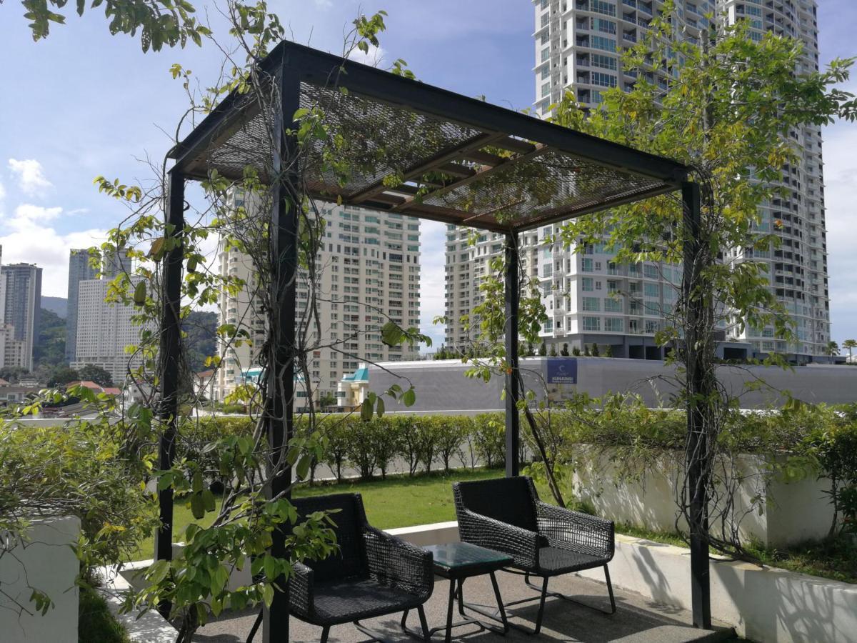Landmark Stunning High Floor Coast View Studio #Netflix #Fast Wifi Tanjung Tokong 외부 사진