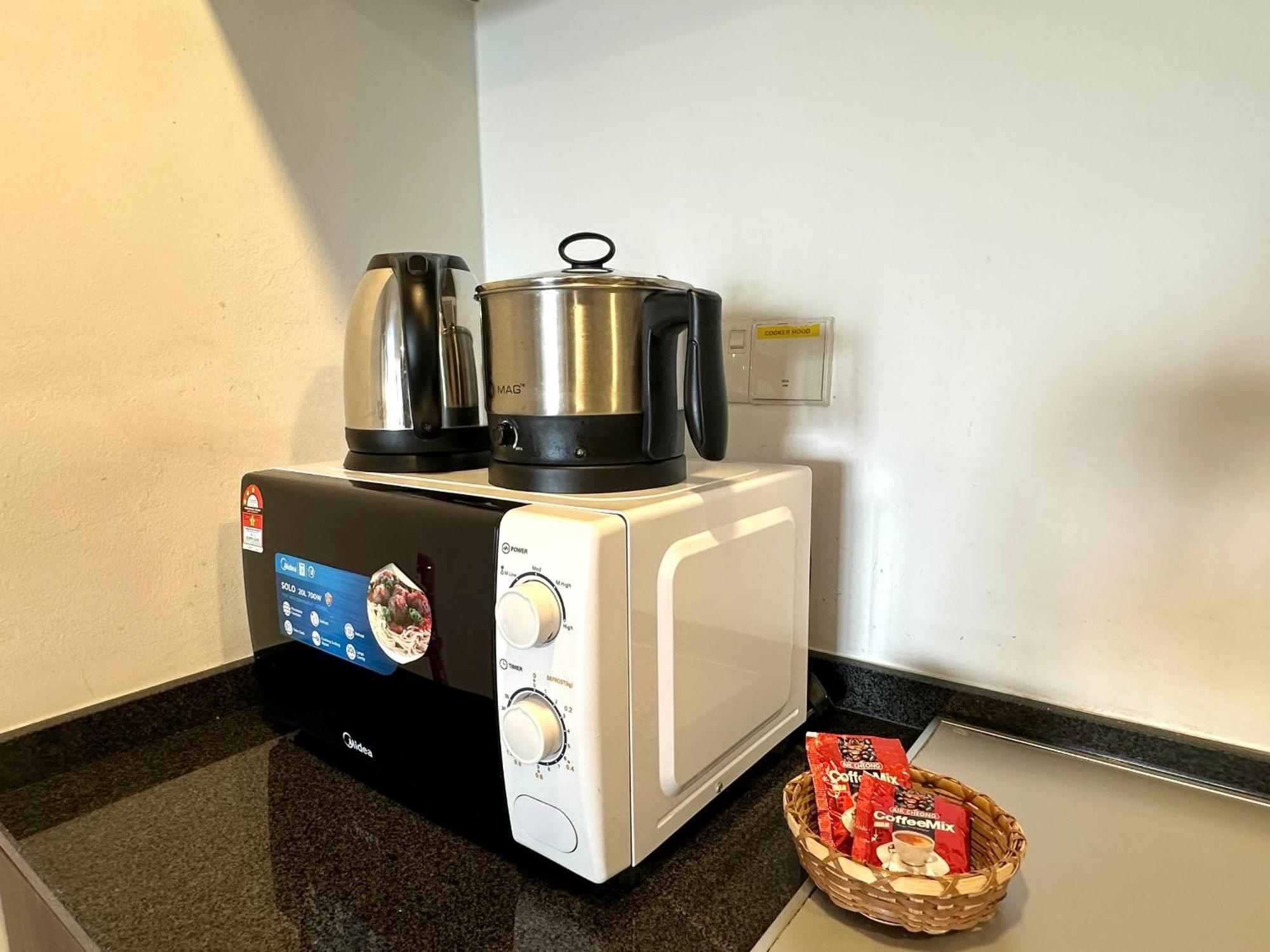 Landmark Stunning High Floor Coast View Studio #Netflix #Fast Wifi Tanjung Tokong 외부 사진